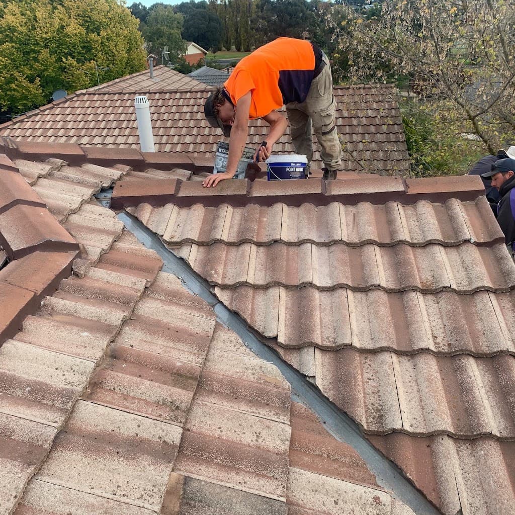 Lance Ward Roof Tiling