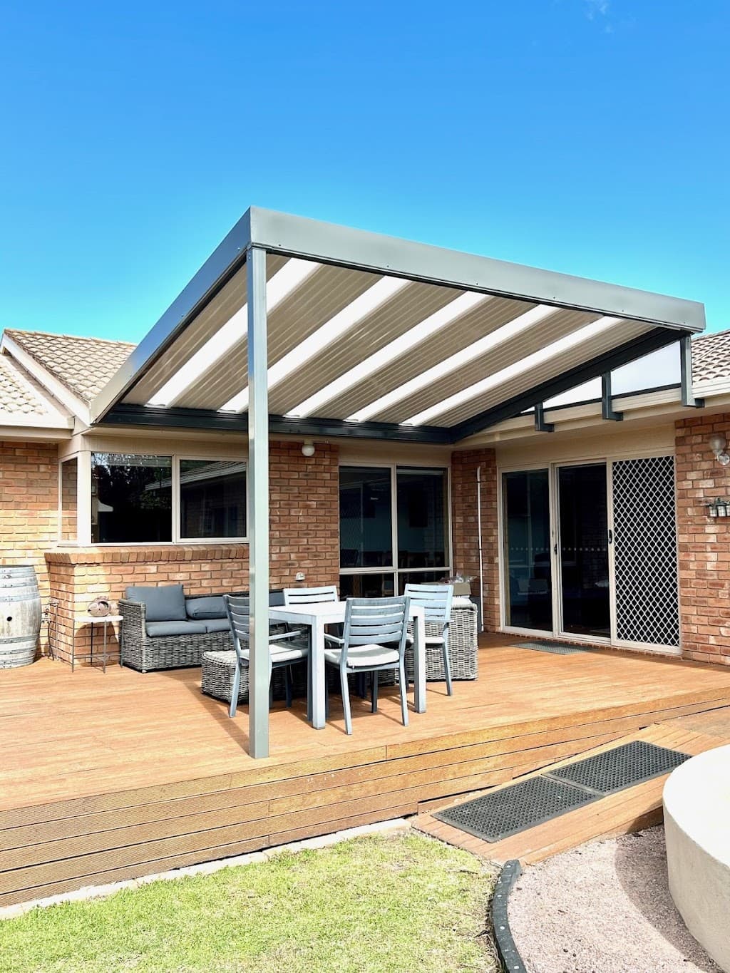 South West Roofing & Garage Doors