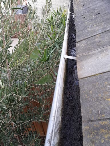 Roofing Specialist | Colorbond, Re-roofing, Roof Repairs, Replacement, Restoration, Roof Gutter Cleaning Melbourne — Customer photo
